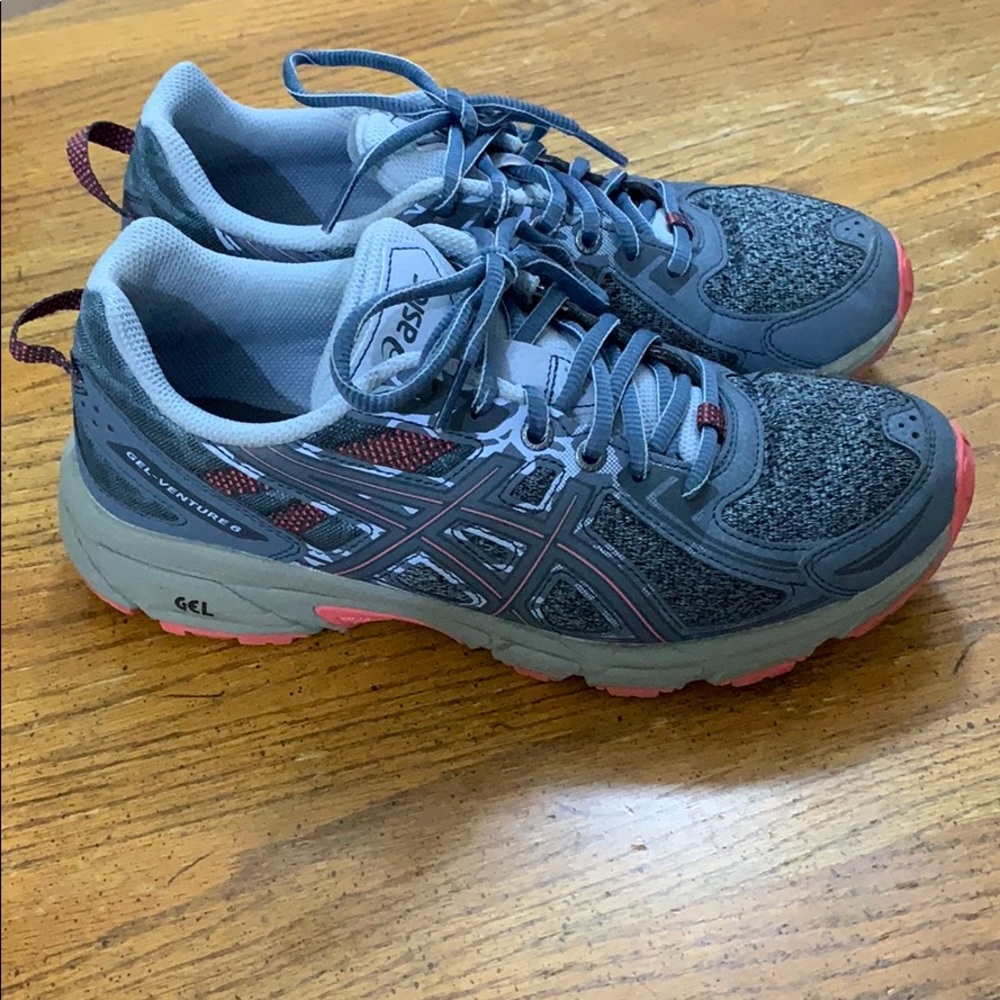 8.5 Women’s ASICS Shoes